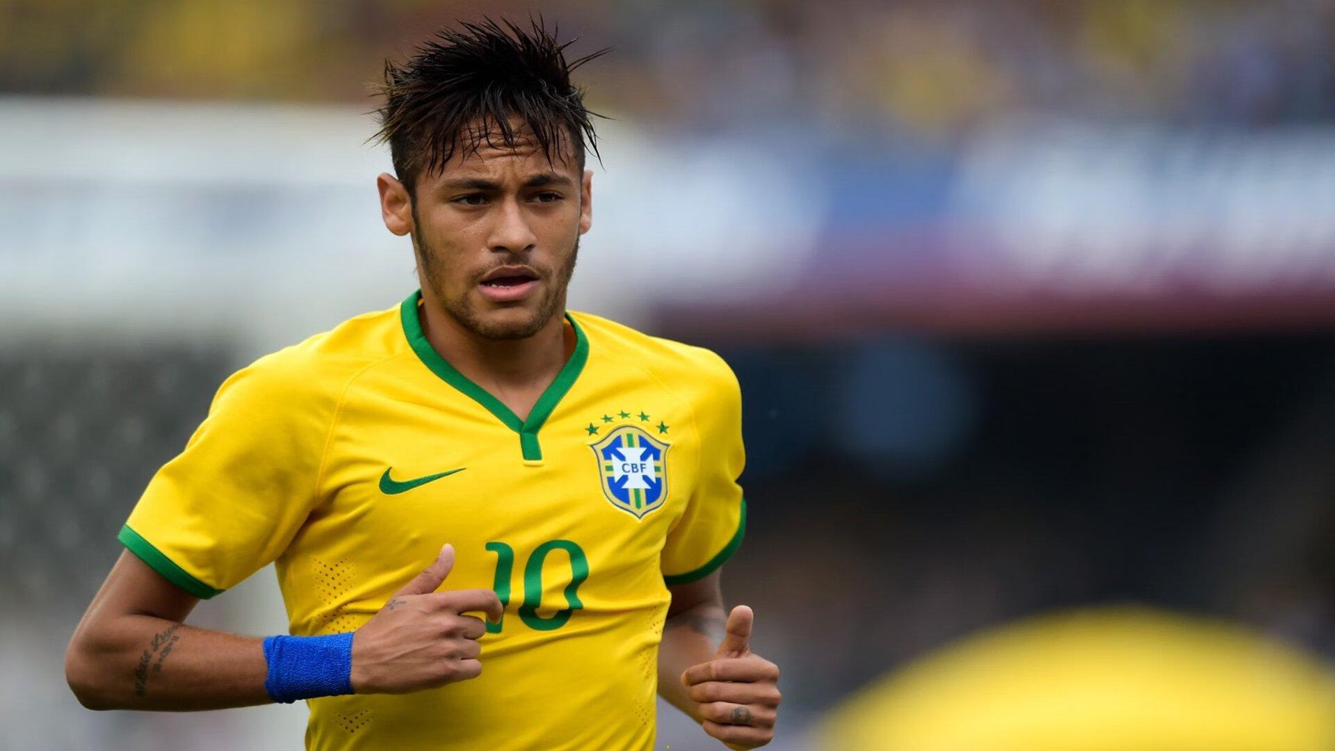 综合格斗巨星卫冕战引爆全球,激烈对决刷新赛事纪录