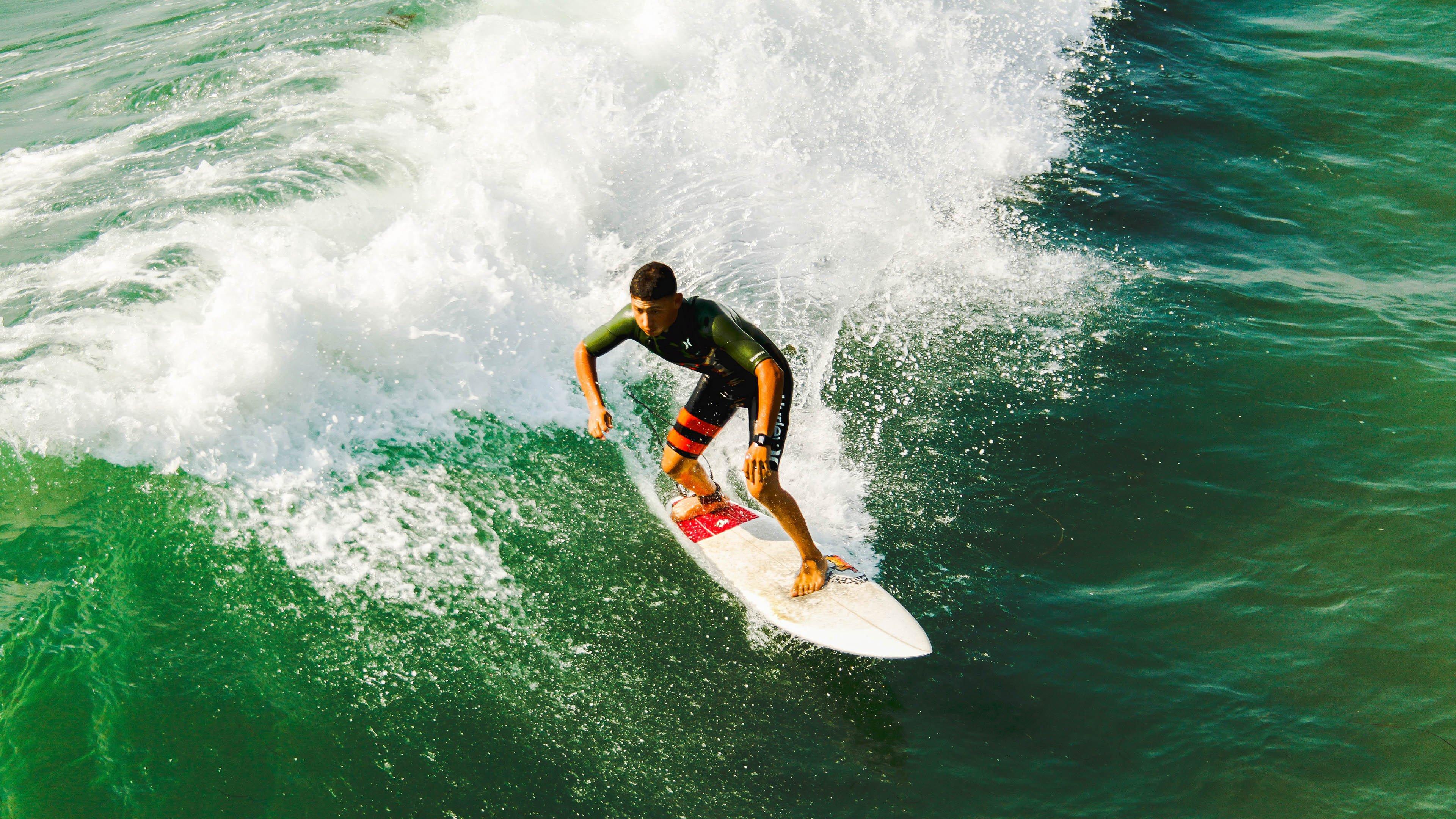 电竞产业蓬勃发展,全球赛事热度再创新高